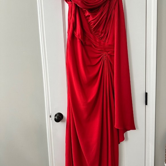 Tadashi Shoji Red One-Shoulder Gown - Picture 14 of 16